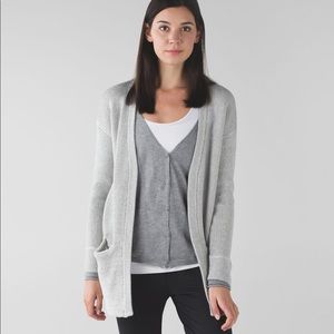 Lululemon Vestigan-medium grey